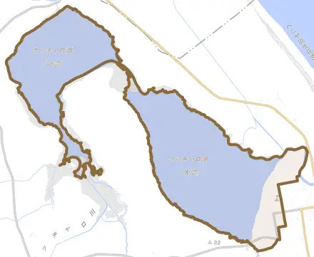 クッチャロ湖畔とその周辺の地図。町の範囲を重ねている
