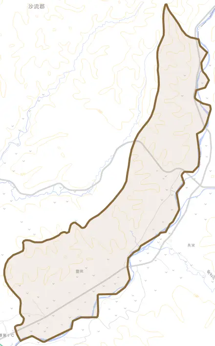 字豊田とその周辺の地図。町の範囲を重ねている