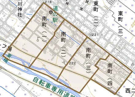 南町とその周辺の地図。町の範囲を重ねている