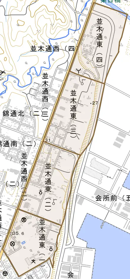 並木通東とその周辺の地図。町の範囲を重ねている