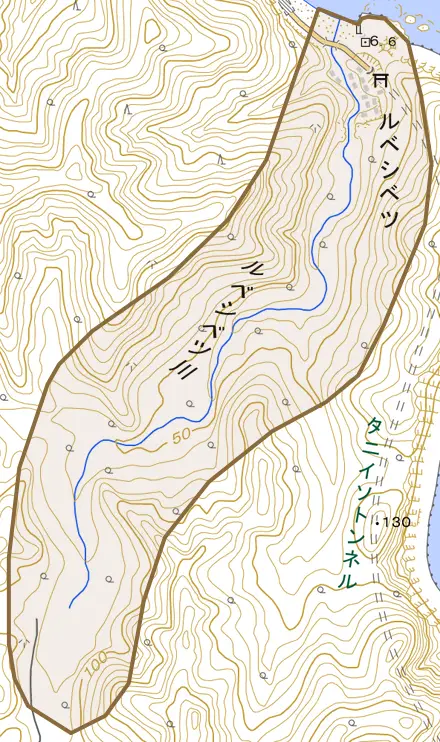 字ルベシベツとその周辺の地図。町の範囲を重ねている