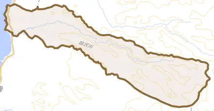 字田沢町とその周辺の地図。町の範囲を重ねている