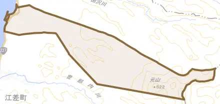 字泊町とその周辺の地図。町の範囲を重ねている