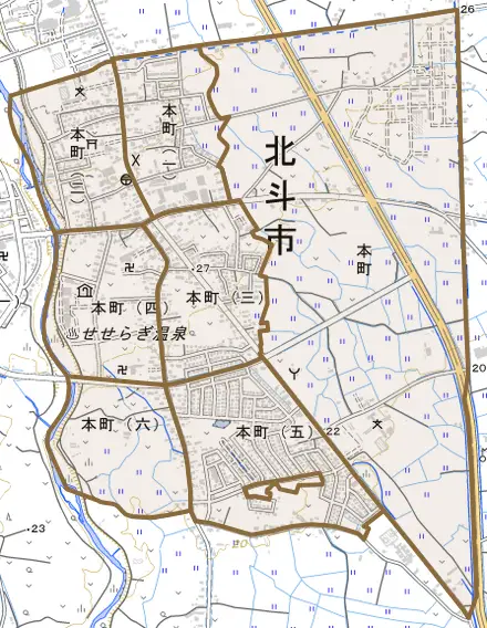 本町とその周辺の地図。町の範囲を重ねている