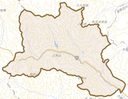 中山とその周辺の地図。町の範囲を重ねている