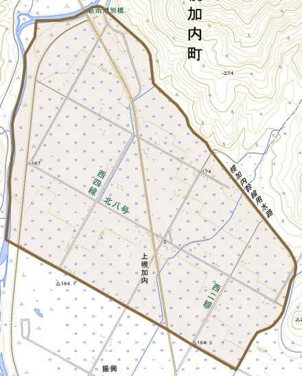 字上幌加内とその周辺の地図。町の範囲を重ねている