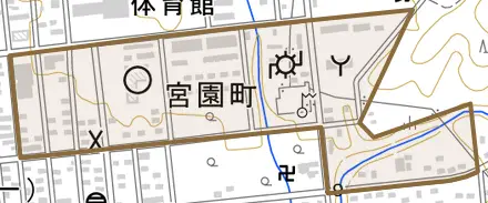 宮園町とその周辺の地図。町の範囲を重ねている