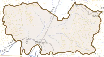 字問寒別とその周辺の地図。町の範囲を重ねている