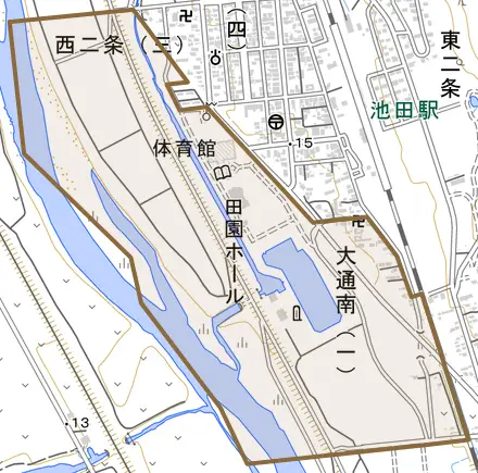 字大通南とその周辺の地図。町の範囲を重ねている