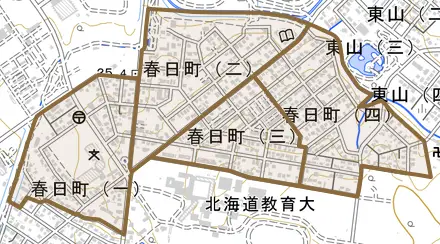 春日町とその周辺の地図。町の範囲を重ねている