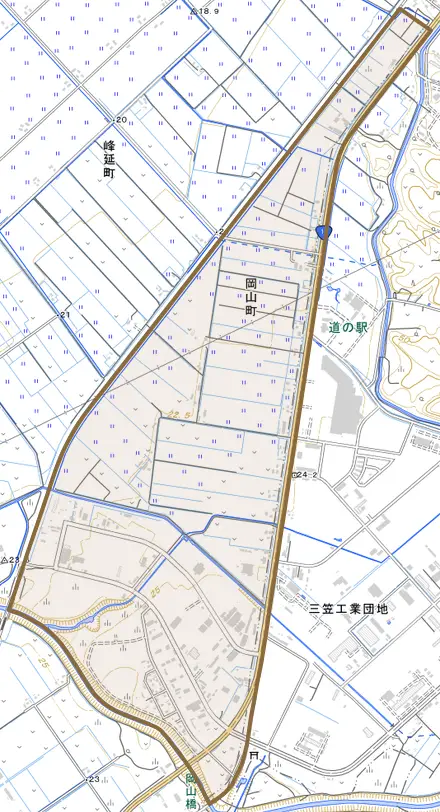 岡山町とその周辺の地図。町の範囲を重ねている