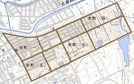 栄町とその周辺の地図。町の範囲を重ねている