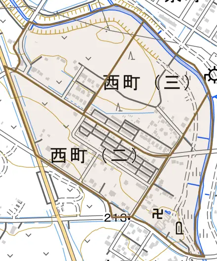 西町とその周辺の地図。町の範囲を重ねている