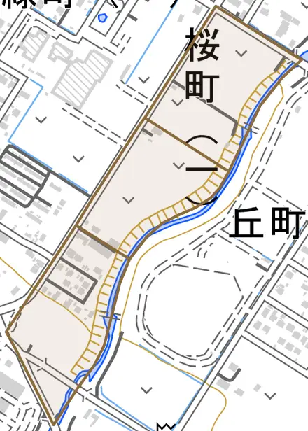 桜町とその周辺の地図。町の範囲を重ねている