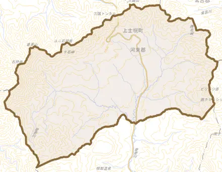 字三股とその周辺の地図。町の範囲を重ねている