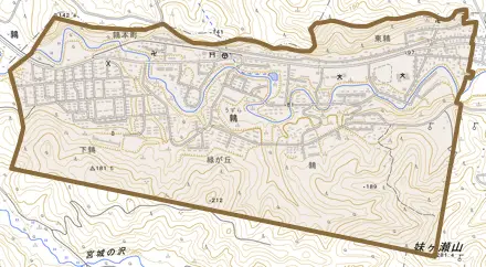 字鶉とその周辺の地図。町の範囲を重ねている