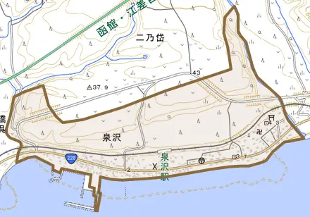 字泉沢とその周辺の地図。町の範囲を重ねている