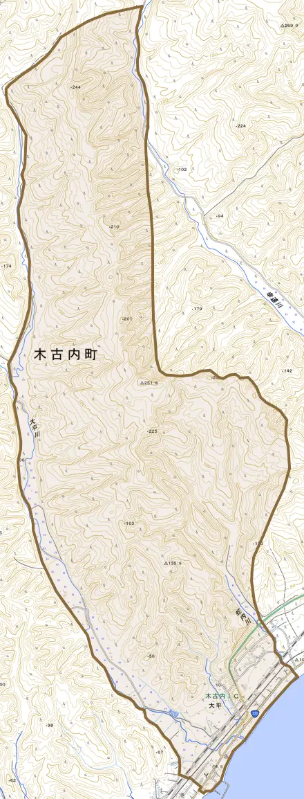 字大平とその周辺の地図。町の範囲を重ねている