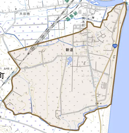 字新道とその周辺の地図。町の範囲を重ねている