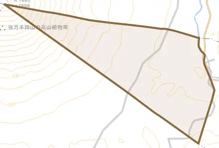 字比羅岡とその周辺の地図。町の範囲を重ねている