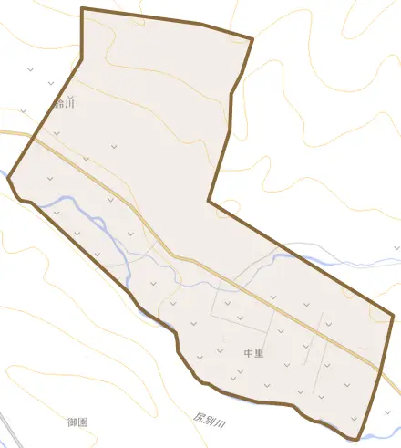 字中里とその周辺の地図。町の範囲を重ねている