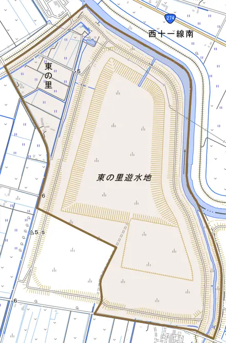 東の里とその周辺の地図。町の範囲を重ねている