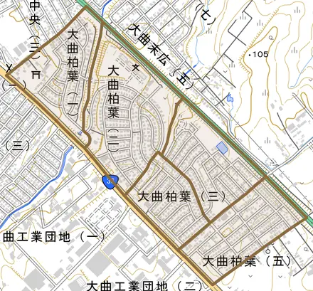 大曲柏葉とその周辺の地図。町の範囲を重ねている
