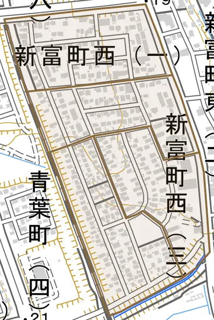 新富町西とその周辺の地図。町の範囲を重ねている