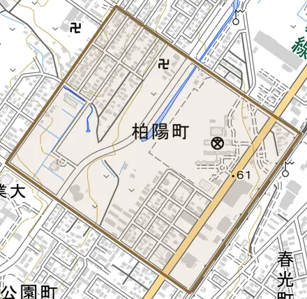 柏陽町とその周辺の地図。町の範囲を重ねている