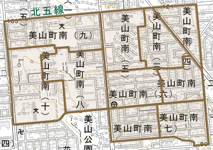 美山町南とその周辺の地図。町の範囲を重ねている