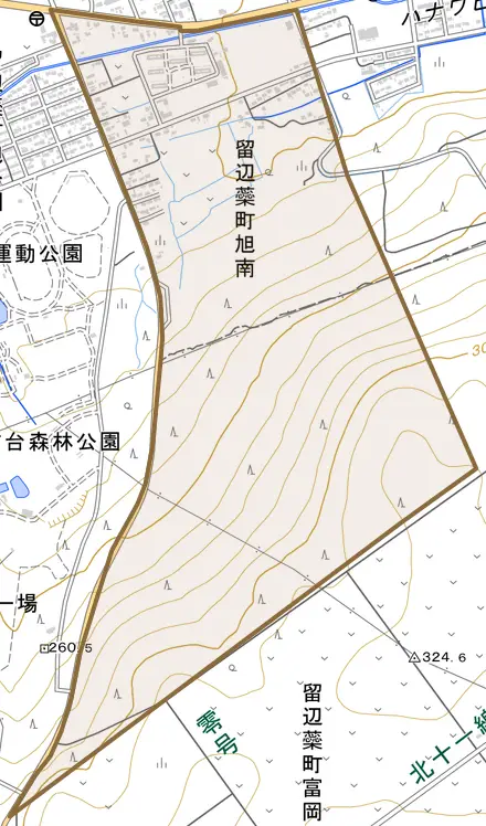 留辺蘂町旭南とその周辺の地図。町の範囲を重ねている