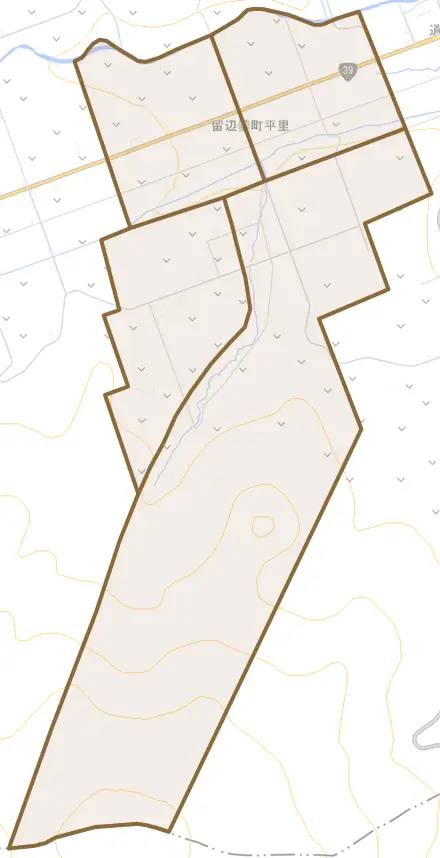 留辺蘂町平里とその周辺の地図。町の範囲を重ねている