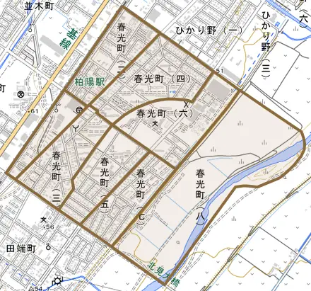 春光町とその周辺の地図。町の範囲を重ねている
