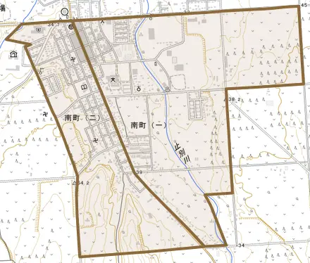 南町とその周辺の地図。町の範囲を重ねている