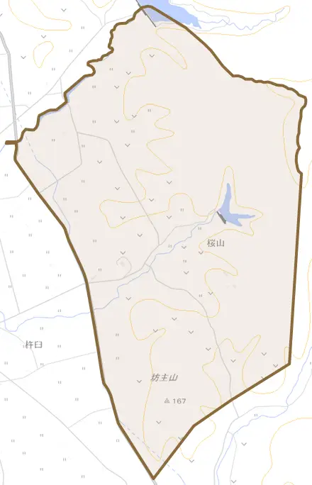 字桜山とその周辺の地図。町の範囲を重ねている