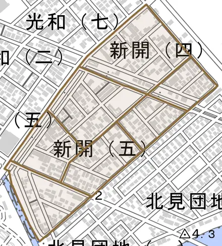 新開とその周辺の地図。町の範囲を重ねている