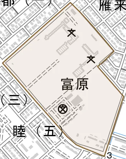 富原とその周辺の地図。町の範囲を重ねている