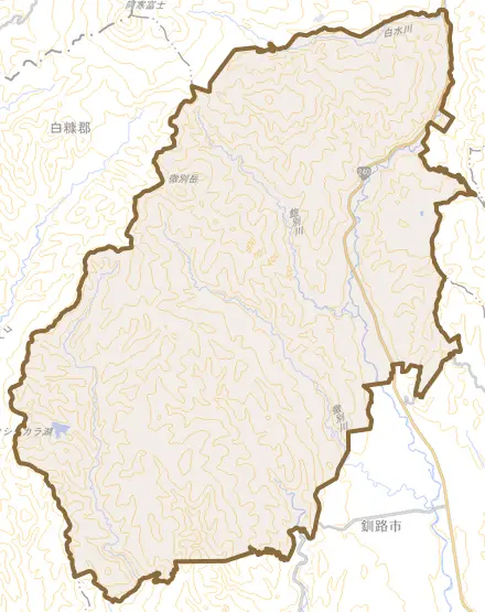 阿寒町飽別とその周辺の地図。町の範囲を重ねている