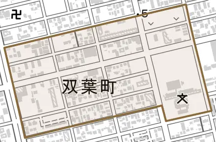 双葉町とその周辺の地図。町の範囲を重ねている