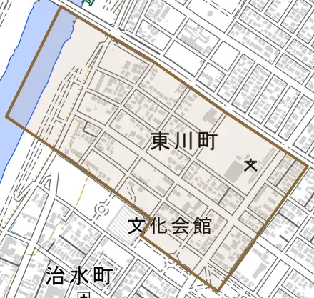 東川町とその周辺の地図。町の範囲を重ねている