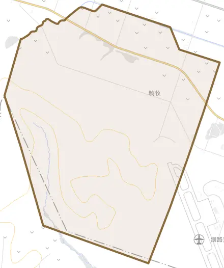 駒牧とその周辺の地図。町の範囲を重ねている