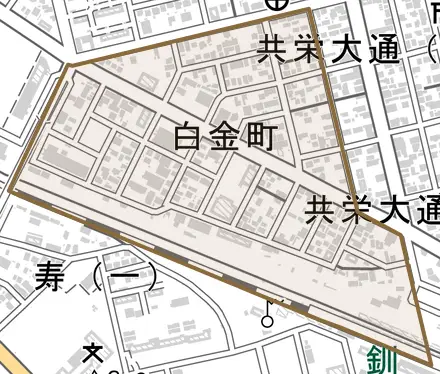 白金町とその周辺の地図。町の範囲を重ねている