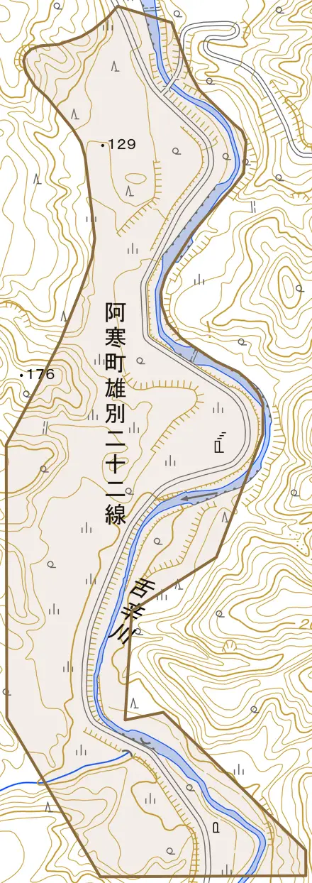 阿寒町雄別とその周辺の地図。町の範囲を重ねている