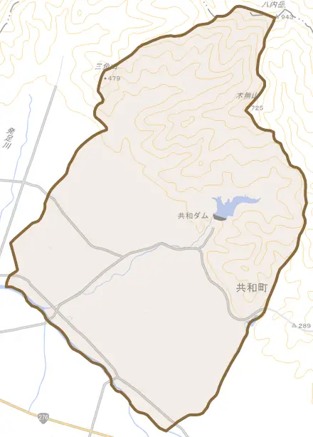発足とその周辺の地図。町の範囲を重ねている
