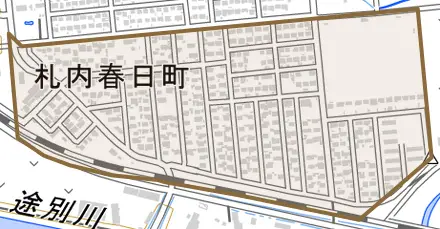 札内春日町とその周辺の地図。町の範囲を重ねている