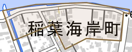 稲葉海岸町とその周辺の地図。町の範囲を重ねている