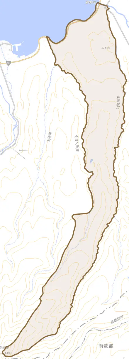 舎熊とその周辺の地図。町の範囲を重ねている