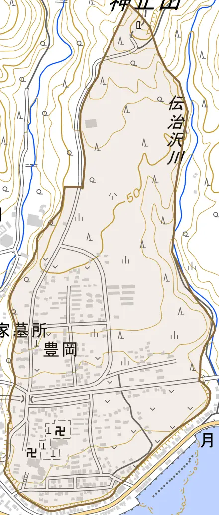 字豊岡とその周辺の地図。町の範囲を重ねている