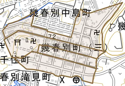 幾春別町とその周辺の地図。町の範囲を重ねている