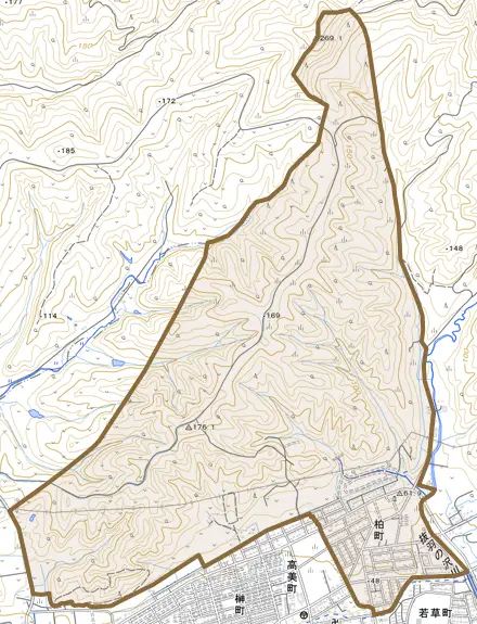 柏町とその周辺の地図。町の範囲を重ねている